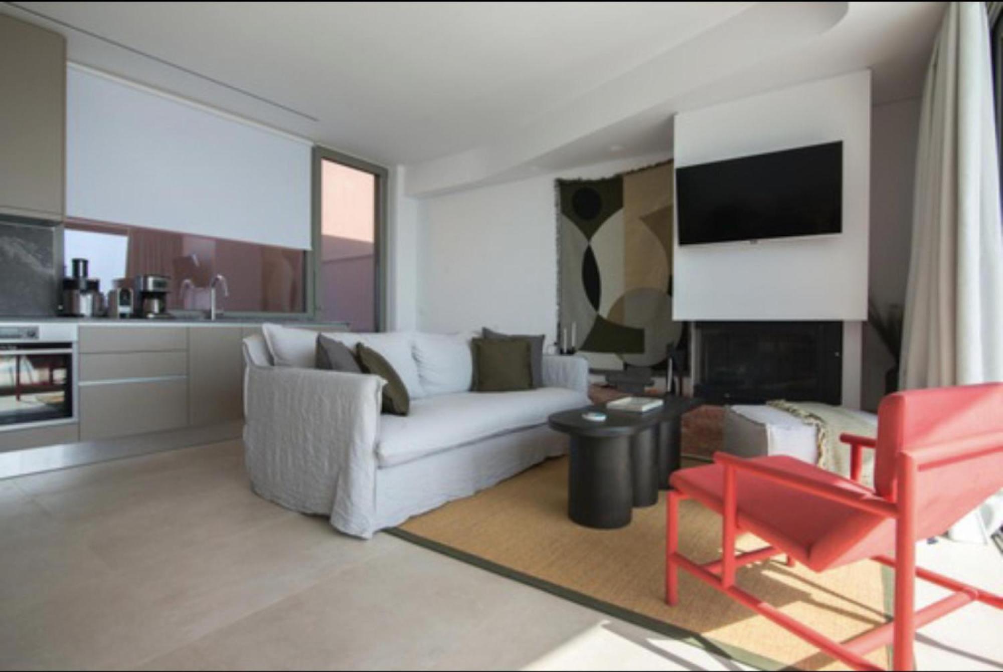 Plethora Luxury Suites Rodhiá Екстериор снимка